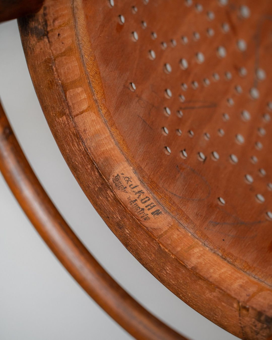 Sedie: CHAISE J&J KOHN – Usato da Moutier venduto da Vintage-signature 5