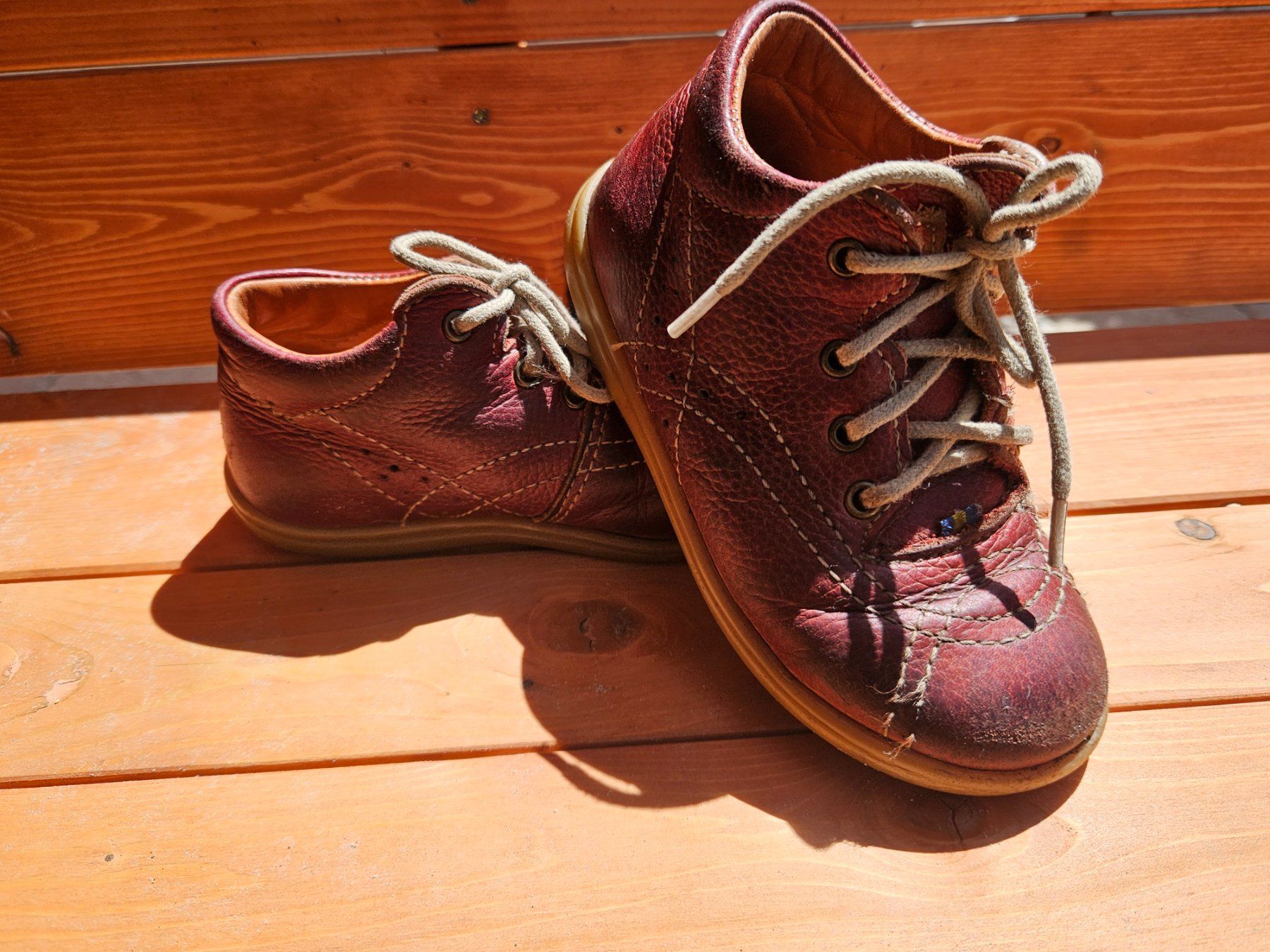 Scarpe per ragazzi: Kavat Schuhe Gr. 25 – Usato da Worb venduto da jun_fj8w 1