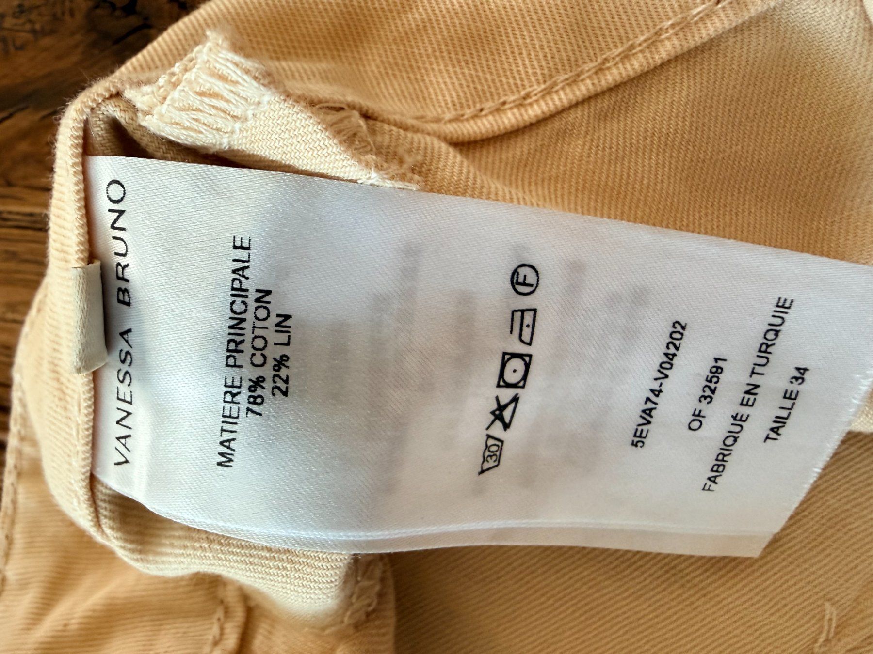Maison Scotch Giacche: Maison Scotch Cords Jacket Gr.34 Creme – Usato da Nuerensdorf venduto da ghi_b7xs 5