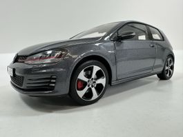 Volkswagen VW Golf VII GTI 1:18, grau, inkl. OVP, NOREV