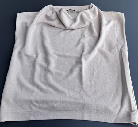 Top von Zara in Beige