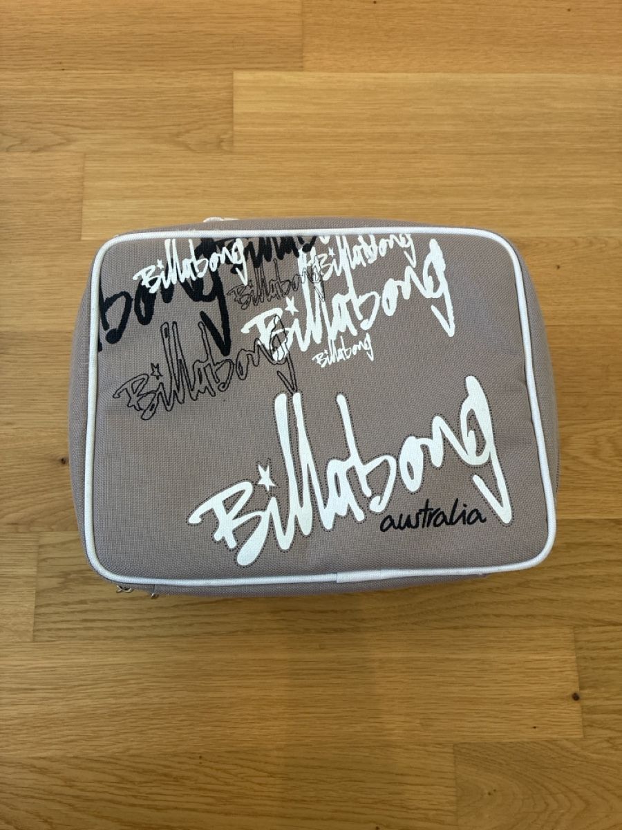 Kosmetikkoffer: Necessaire Billabong – Gebraucht aus Birmenstorf AG von Midget0