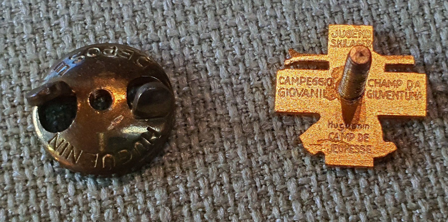 Placchette & Badge: I623 - Reversknopf Schweizer Jugend Skilager – Usato da Reinach BL venduto da Boston-Verkauf 1