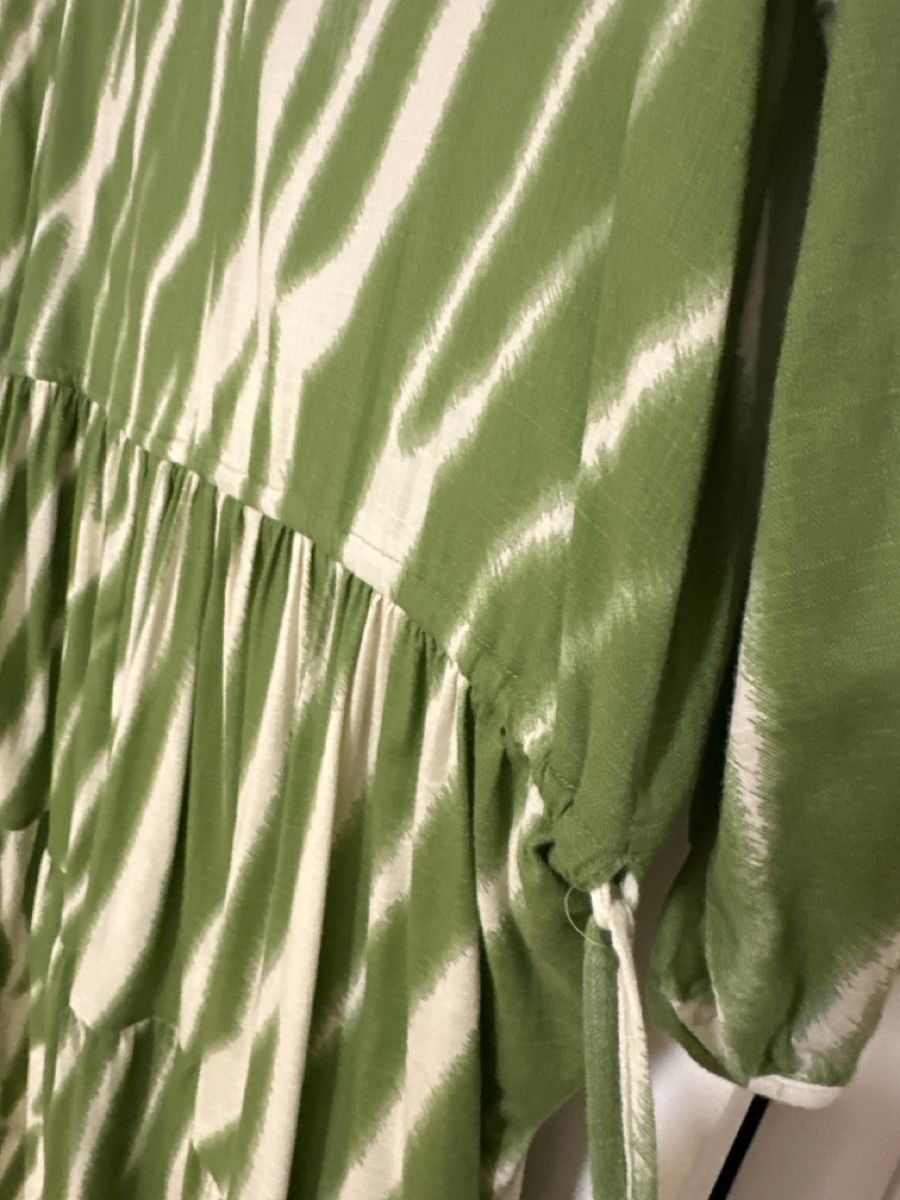 Vestiti: Kleid von H&M Gr L – Usato da Volketswil venduto da Sina008 3