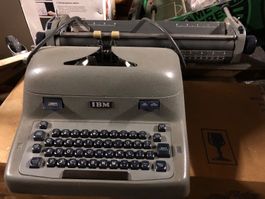 Schreibmaschine IBM elektrisch