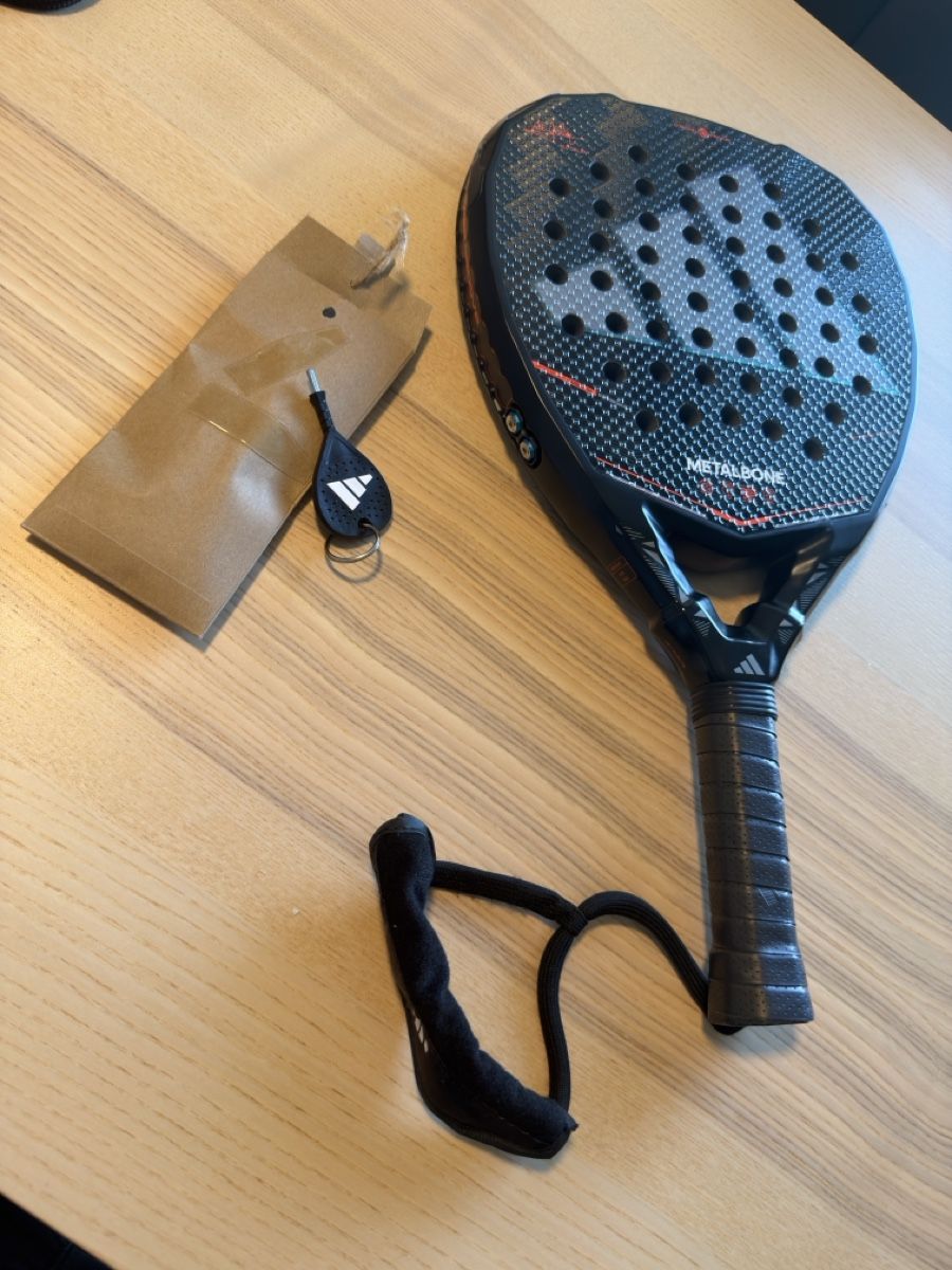Adidas Racchette: Used 2026 Adidas Metalbone Padel Racket – Usato da Granges-Paccot venduto da Flyingwarrior 2