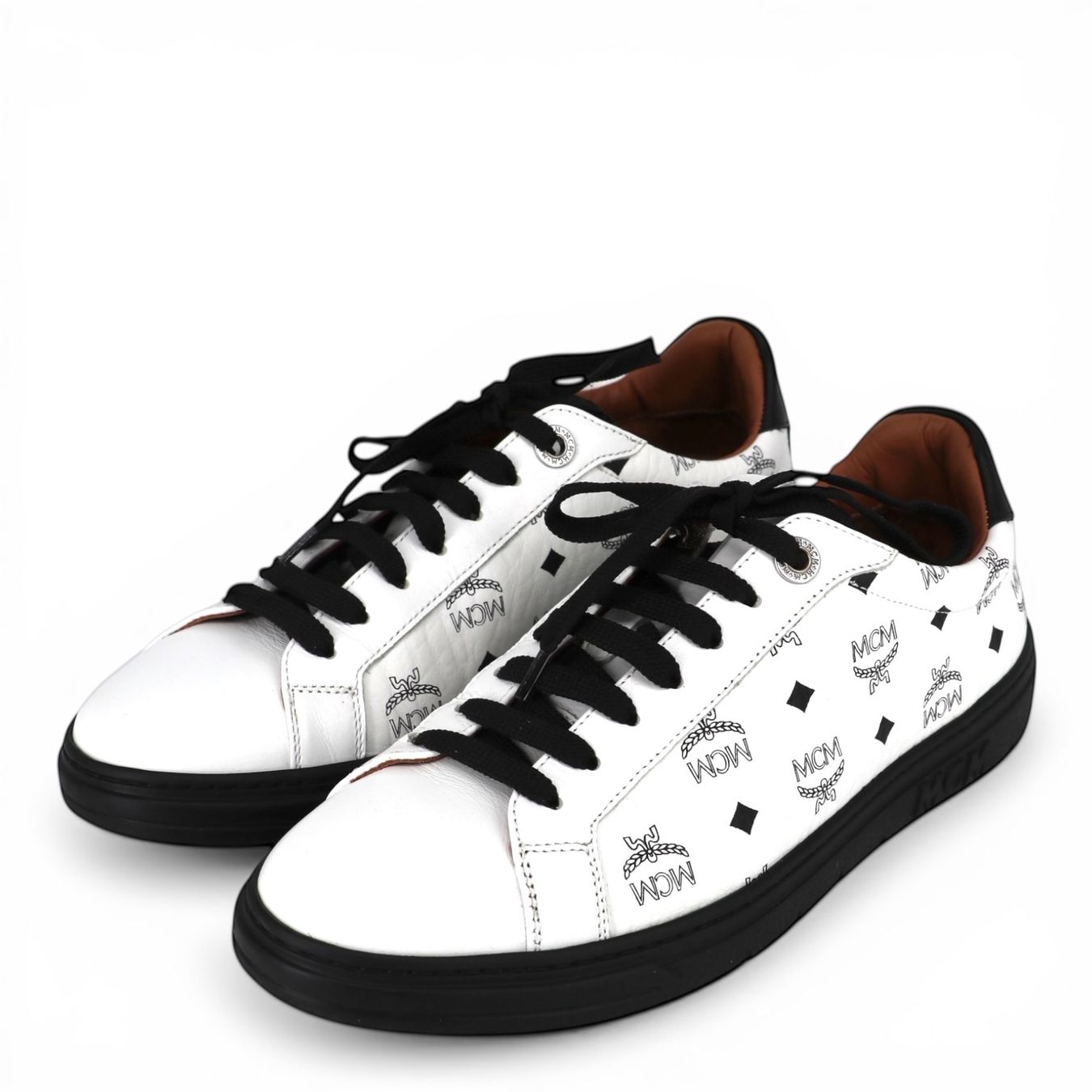 Mcm Herrenschuhe: MCM Sneaker Visetos weiss Gr. 37 – Gebraucht aus Binningen von Designerlabels