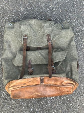 Rucksack Schweizer Armee olivgrün akzeptabler Zustand