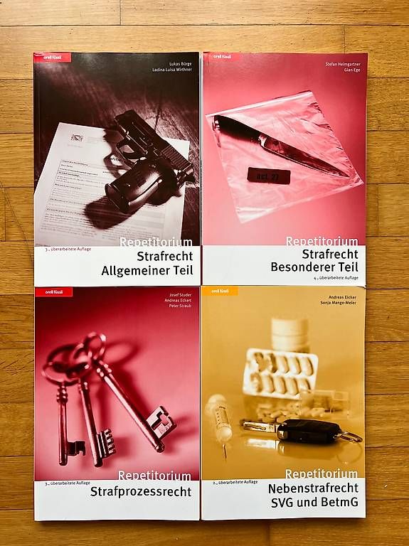 Libri: Strafrecht Repetitorium – Usato da Luzern venduto da bia_7rhv