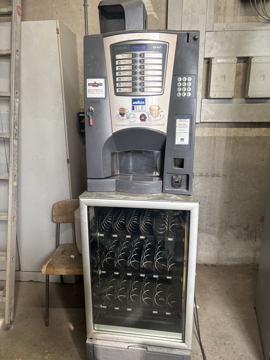 Lavazza Kaffeemaschinen & Espressomaschinen: Kaffeeautomat Lavazza Selecta Necta – Gebraucht aus Bûlach von rju_877h
