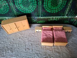 5-teiliges, Vintage Schlafzimmer aus Holz fürs Puppenhaus