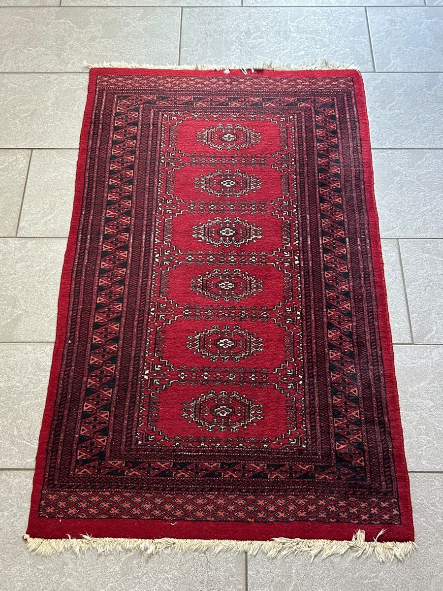 Tappeti: Teppich rot orientalisch gemustert ca. 140x80 cm – Usato da Aarwangen venduto da to-hirschi