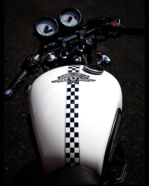 Strada: Triumph Thruxton Ace (Sonderedition) zu verkaufen – Usato da Bern venduto da MarcGubi 4