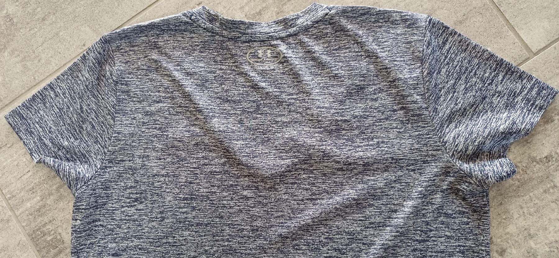 Under Armour T-shirt: Trainingsshirt 'Under Armour' ca. Gr. M  – Usato da Entlebuch venduto da Waldschratt65 4