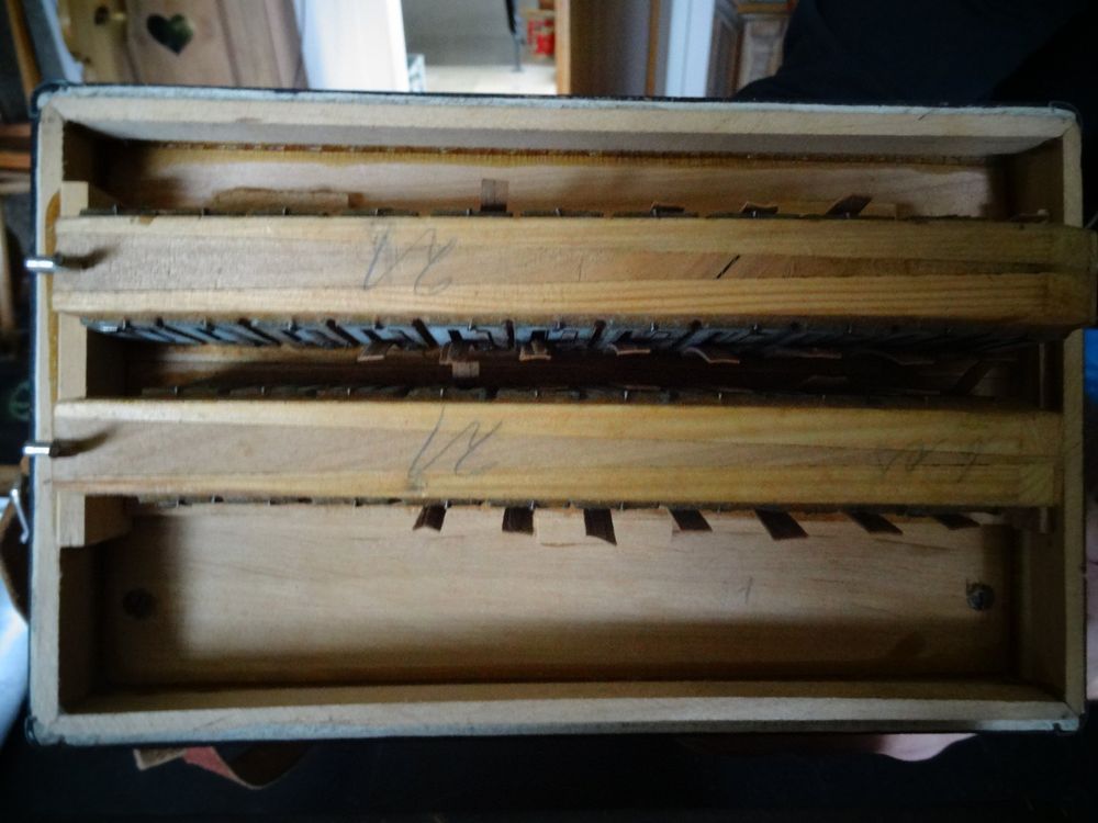 Handorgel aus Holz Blattner Olten (Gebraucht) in Neerach für CHF 45 ...