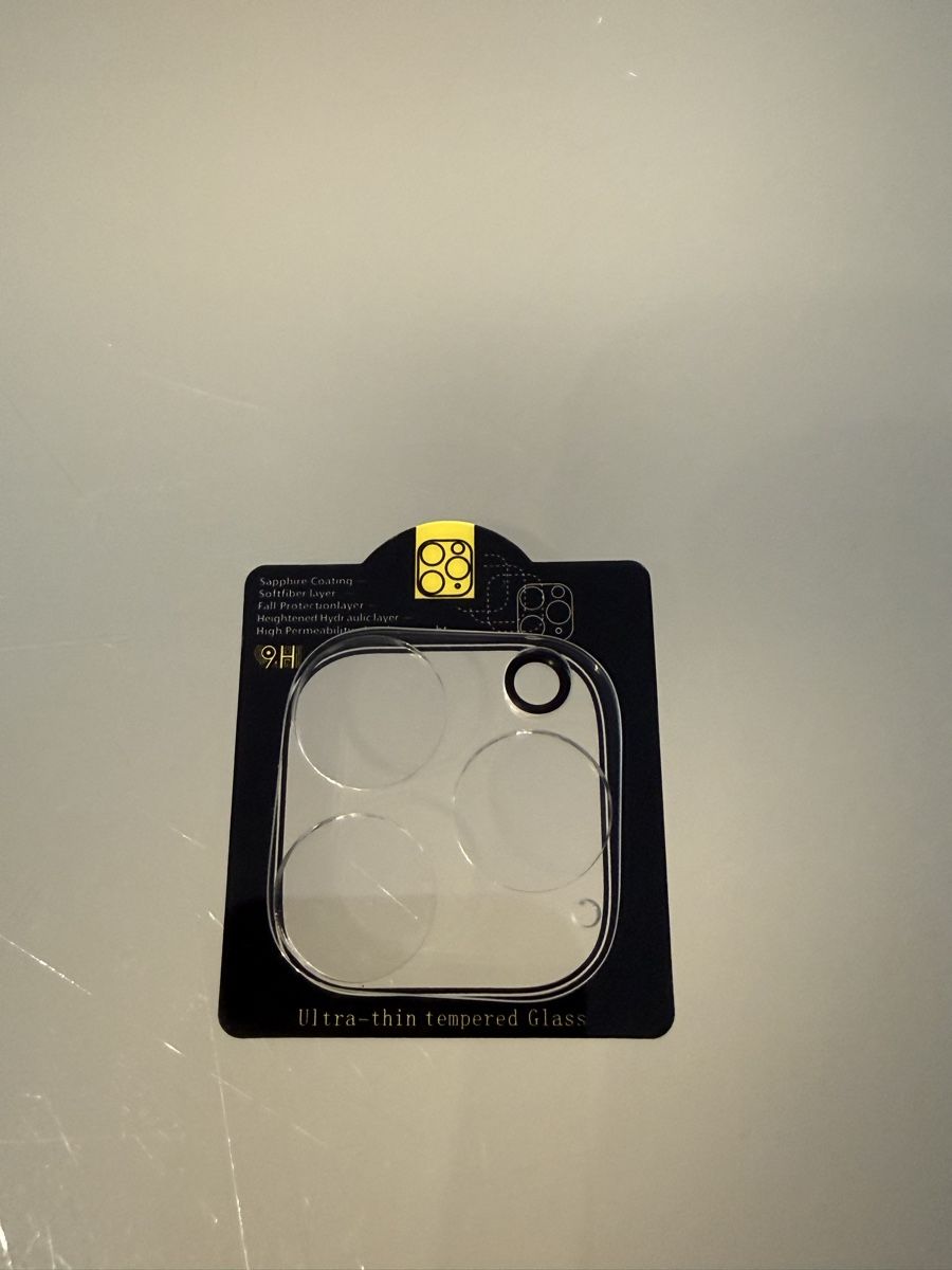 Coques & Protection écran: Protective Glass for Camera iPhone 16 Pro Max – Neuf (Voir description) à Cadenazzo par nick995