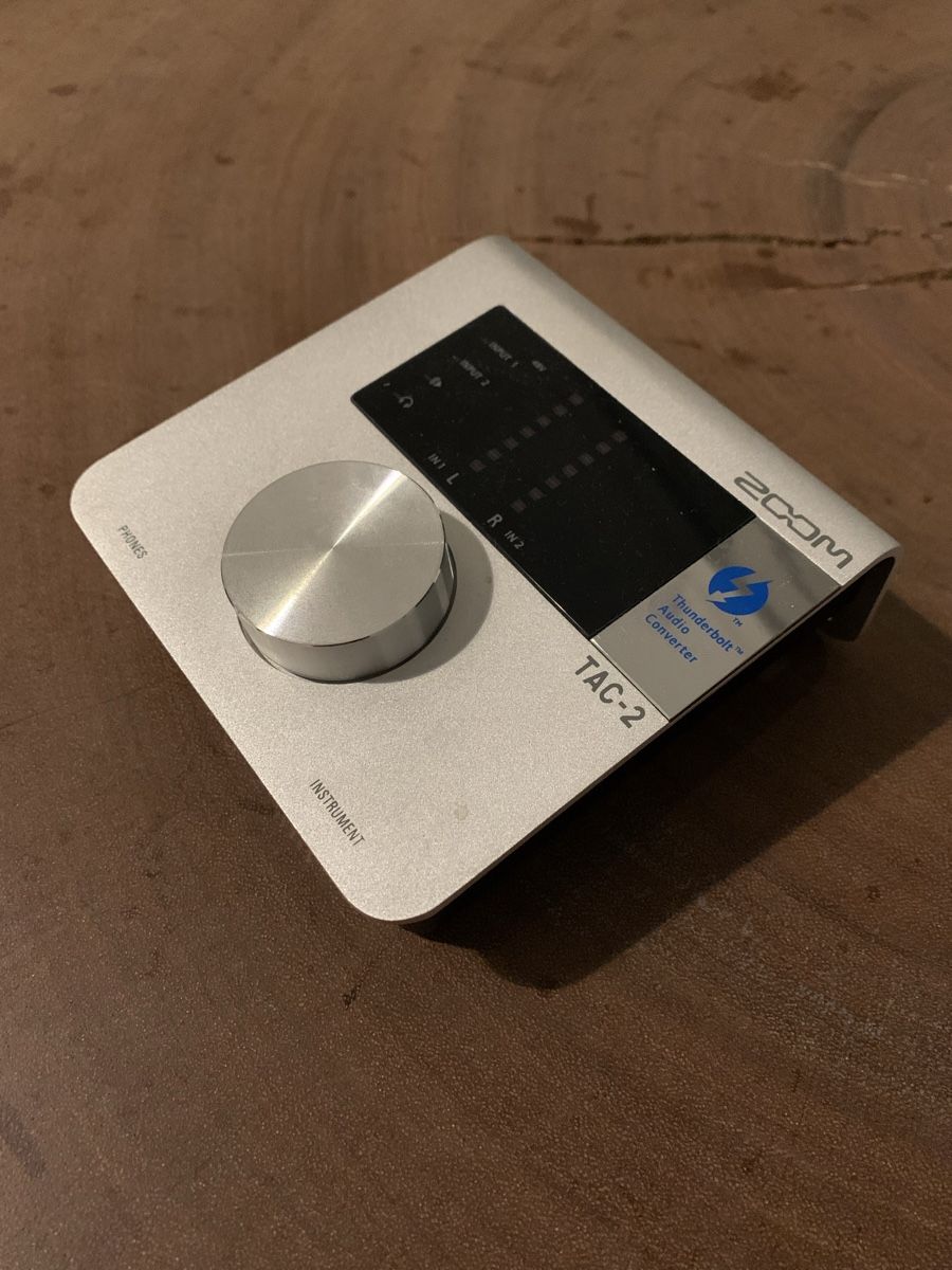 Zoom Console di mixaggio: ZOOM Tac-2 Audio Interface ( Mac / Thunderbolt / DJ / Studio – Usato da Luzern venduto da FRT93 5