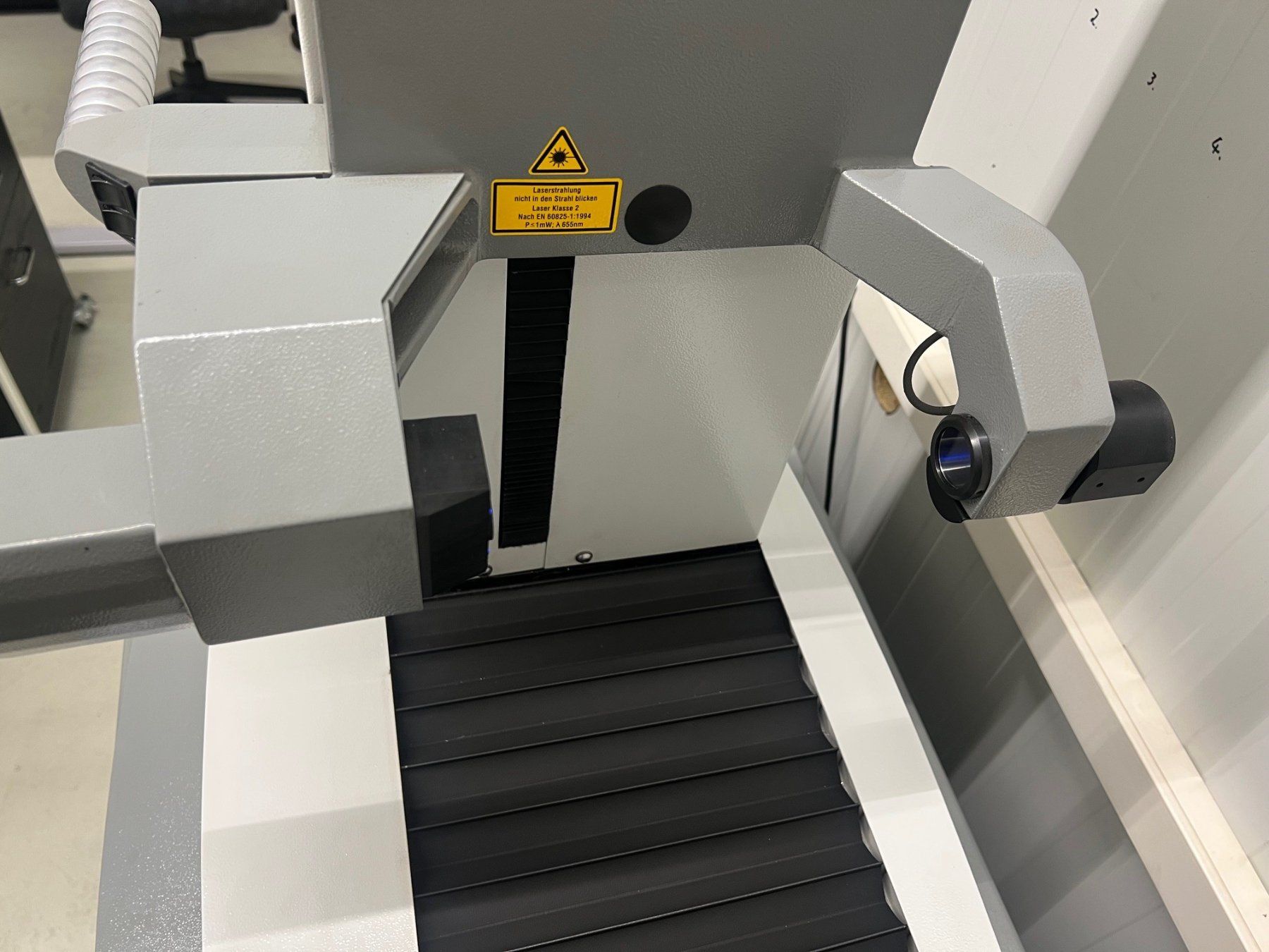 Tutti gli attrezzi: DMG Microset Prima 275 Voreinstellgerät – Usato da Veltheim AG venduto da sixjet 7