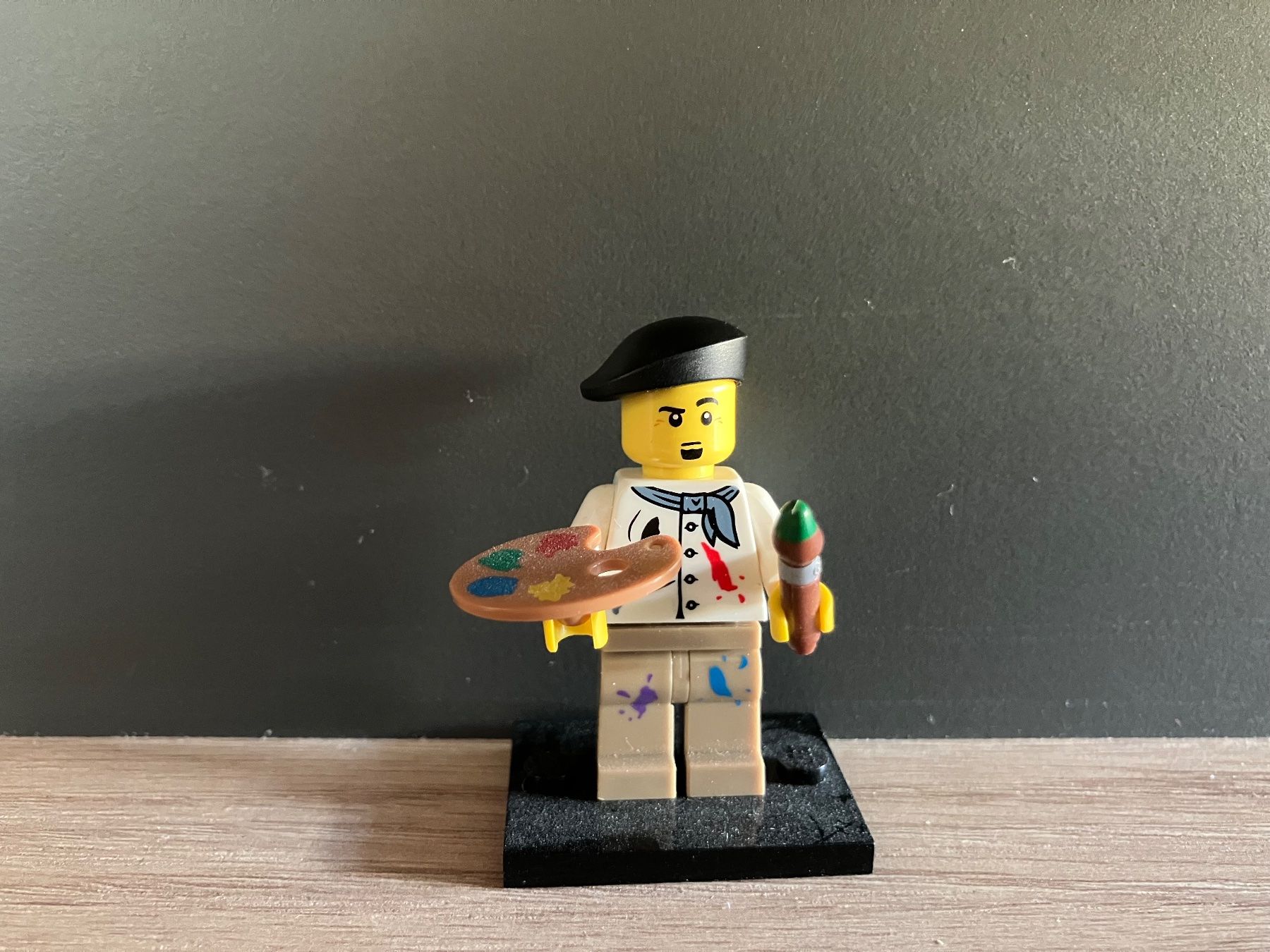 Lego Spielzeuge: LEGO Minifigures Series 4 - Artist – Gebraucht aus Eschenbach SG von inesundurs