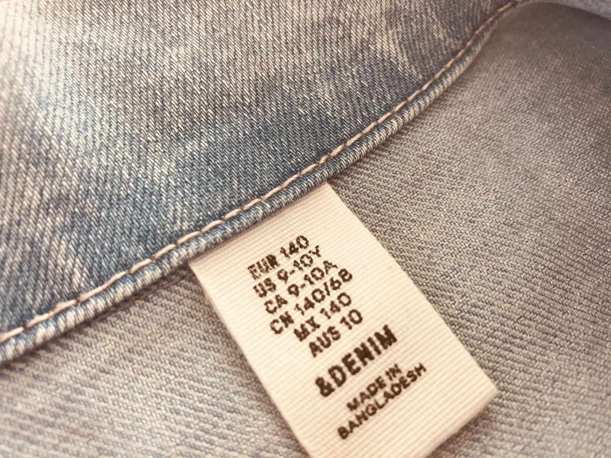 H&M Giacche & Cappotti: Jeansjacke H&M Gr. 140 – Usato da Wattenwil venduto da blackburry3025 1