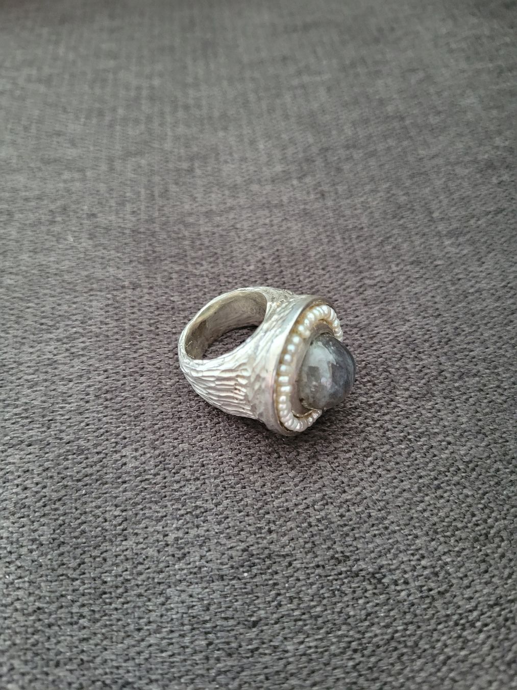 Ringe: Fingerring Unikat mit Labradorit und feinen Perlen – Neu (gemäss Beschreibung) aus St. Gallenkappel von mytimes