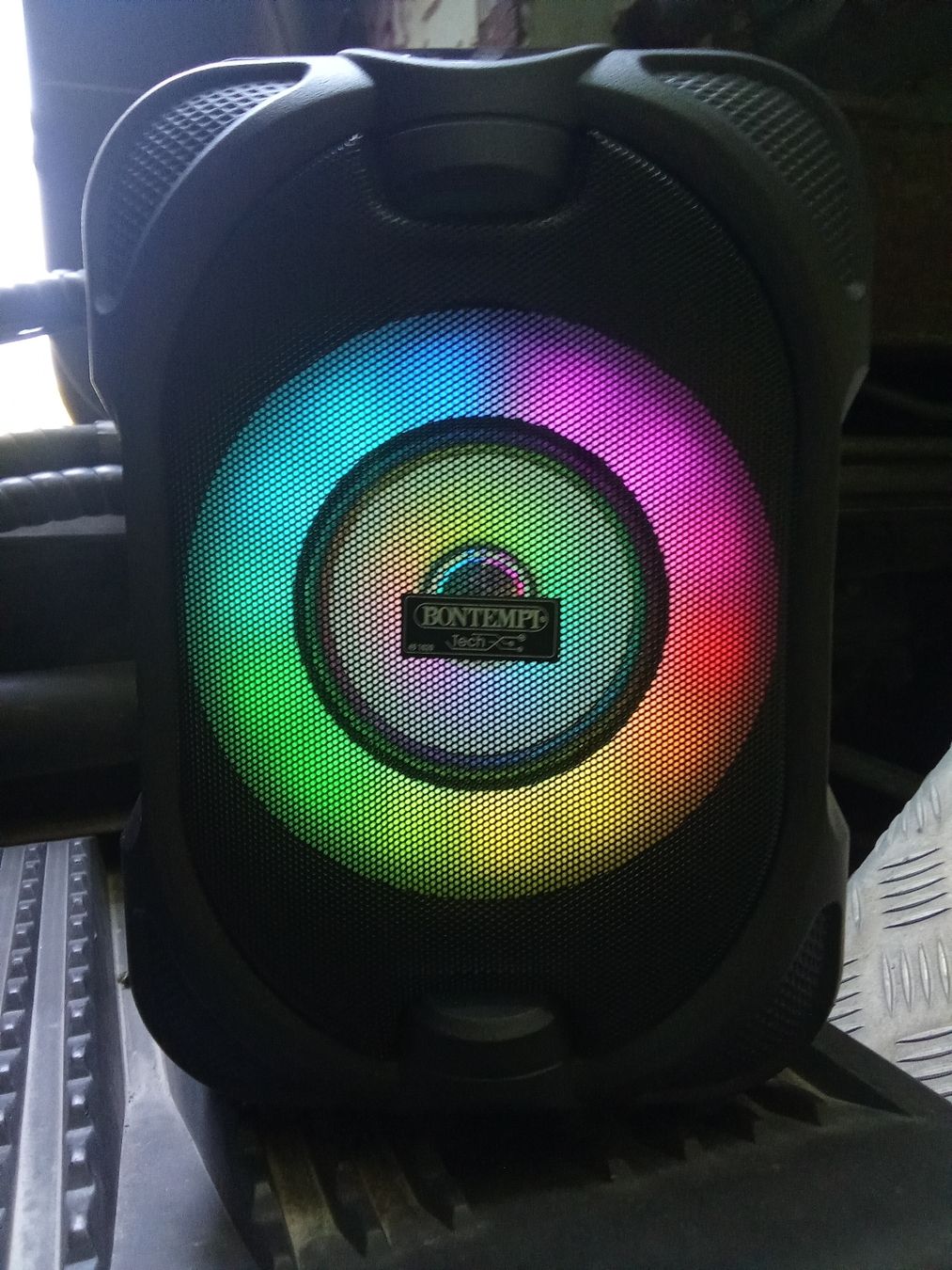 Casse acustiche: Bluetooth Lautsprecher Bontempi 49 1020 mit Licht. – Usato da Erstfeld venduto da Tomalov 2
