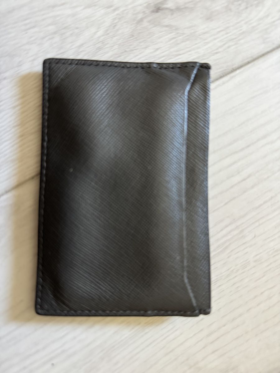 Prada Portafogli: Orginal Prada Kartenbrieftasche (Preis Verhandelbar) – Usato da Scuol venduto da SilvanaE14 4