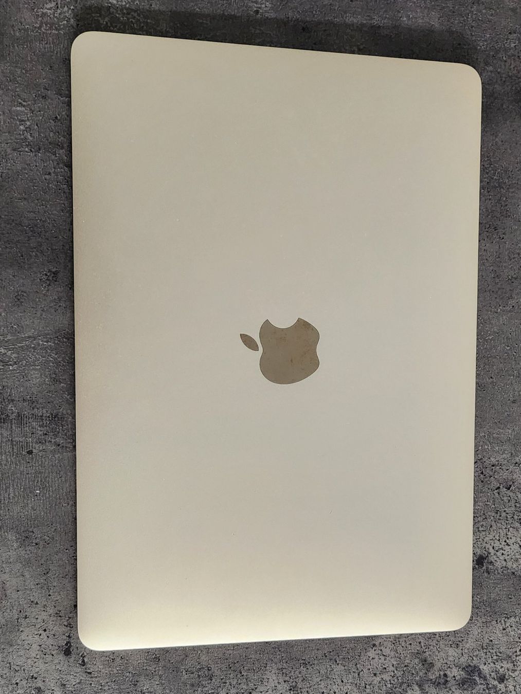 Apple Notebook: Mac Book High Sierra – Usato da Mägenwil venduto da Lea.SN 1