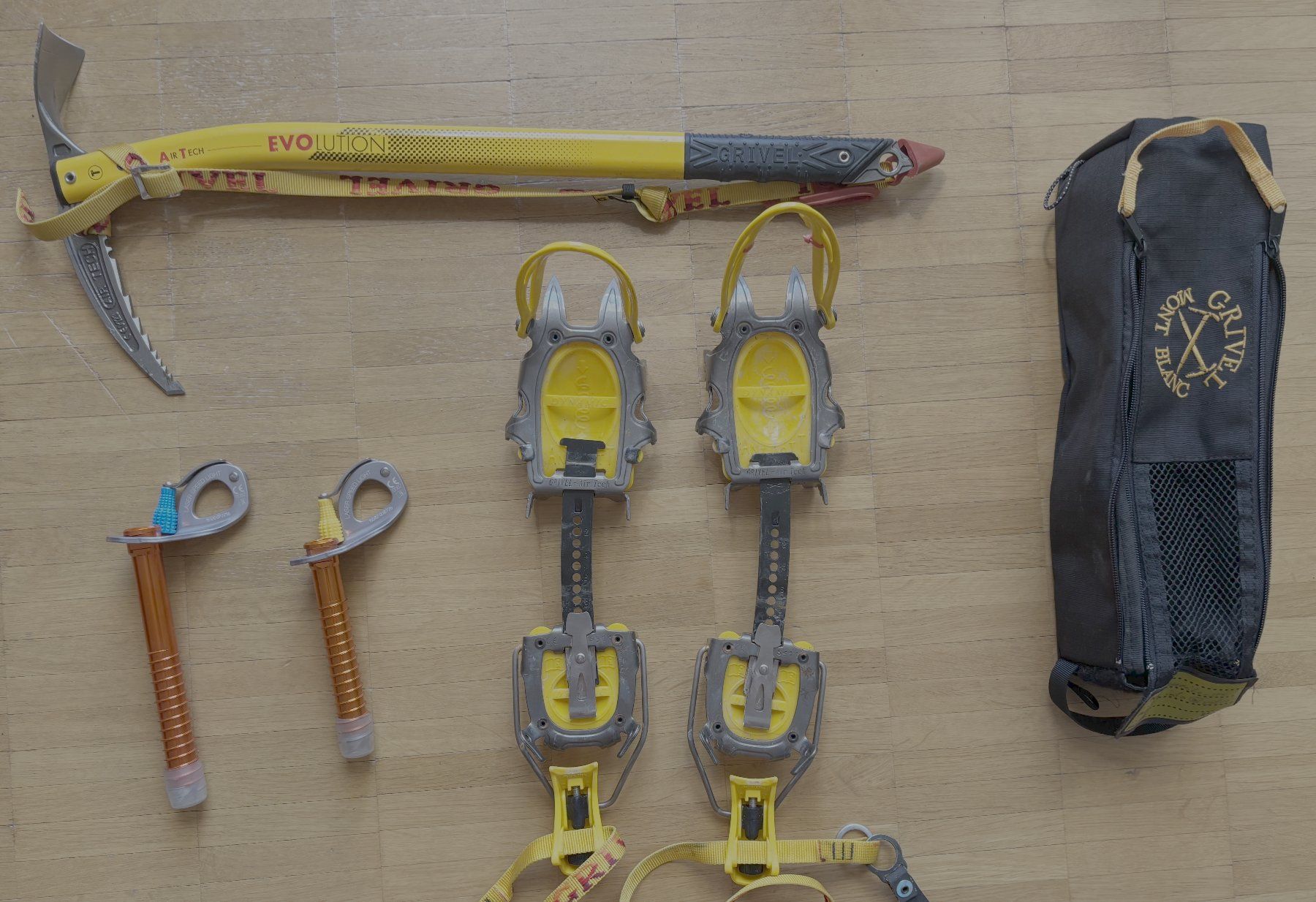 Grivel Altro in Alpinismo & Escursioni: Hochtouren-Set - Grival & Petzle – Usato da Zürich venduto da rplAuktion