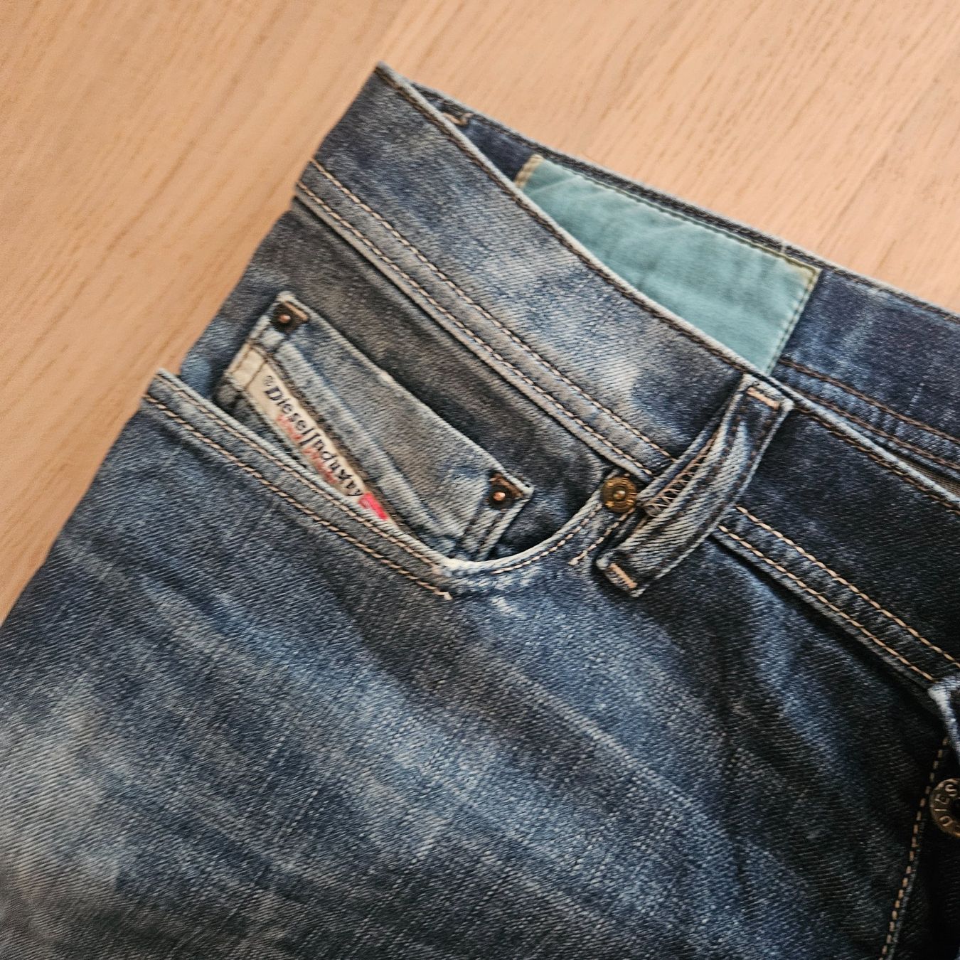 Diesel Jeans: Diesel Tepphar Stretch Slim Carrot 32/32 – Usato da Eglisau venduto da kaya024 3