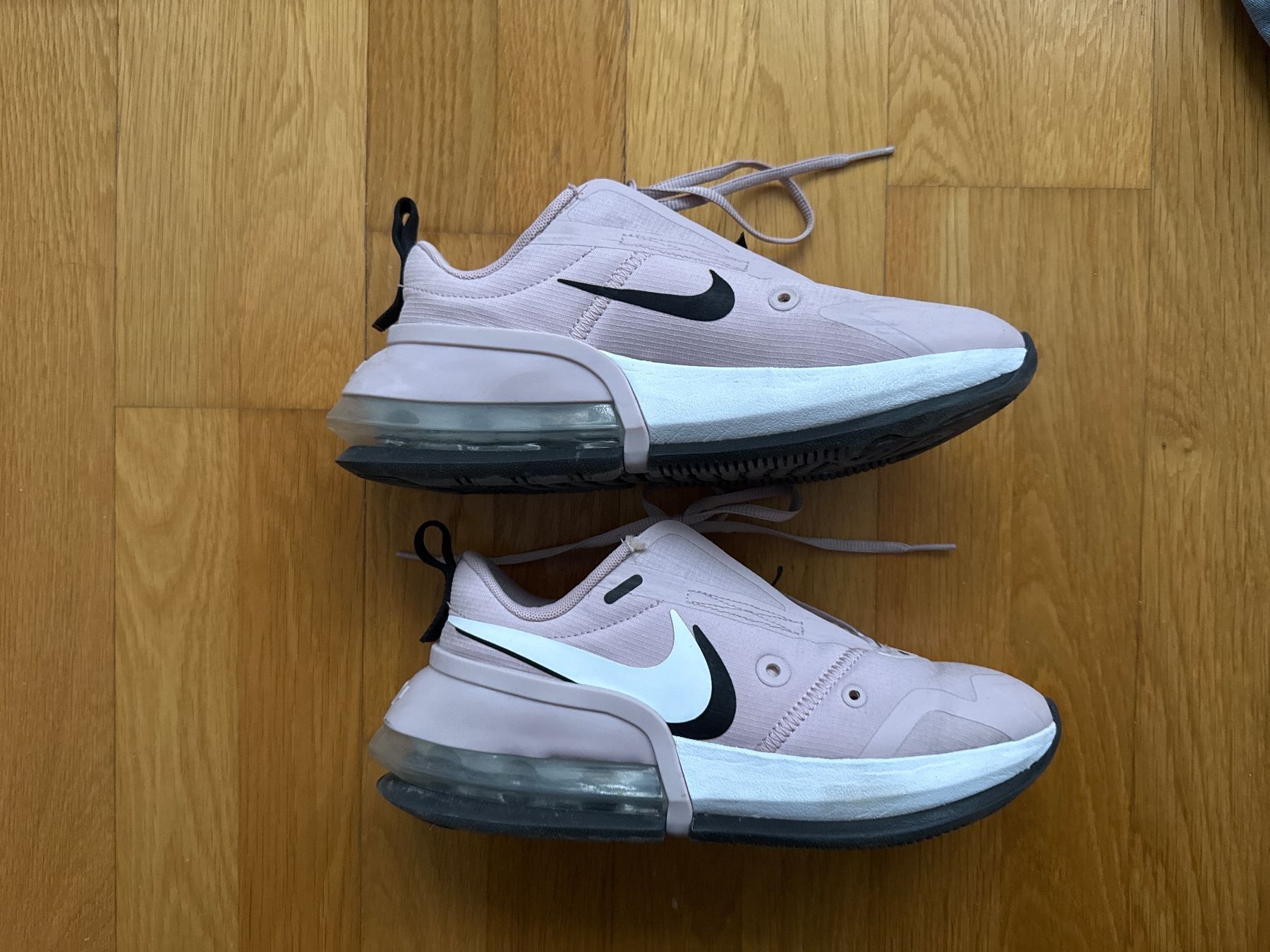 Nike Damenschuhe: Nike Air Max Up Grösse 36.5 – Gebraucht aus Pfäffikon SZ von Melanie335