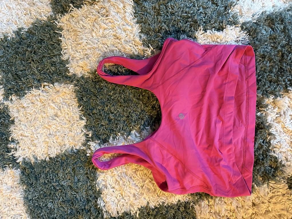 Tops: Lulu Lemon Align Top – Neu und originalverpackt aus Zürich von nin_9pqk 1