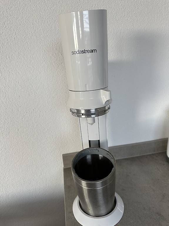 Sodastream Elettrodomestici da cucina: Gebrauchter SodaStream Wassersprudler weiss – Usato da Untersiggenthal venduto da ilk_58h6 1