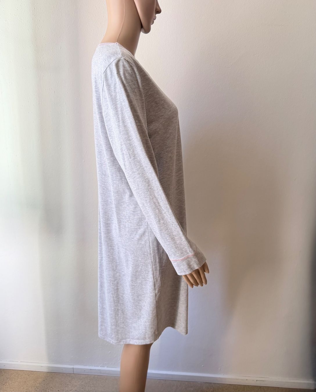 Negligees & Pigiami: MEY Langarm Nachthemd  🩶 – Usato da Zürich venduto da ClosetQueen 6