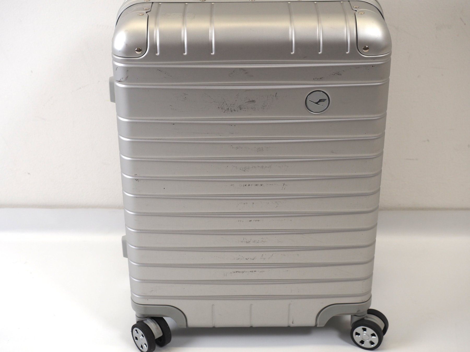Valigie: LUFTTHANSA Aluminium Collection Trolley S (26062890) – Usato da Zürich venduto da fundsachenverkauf
