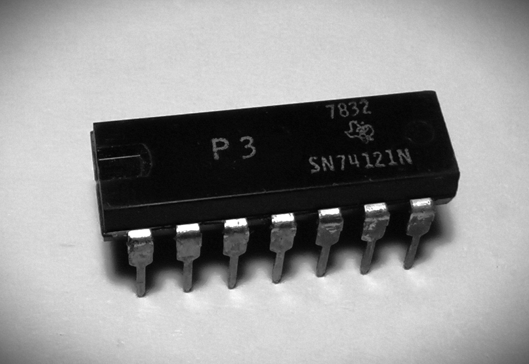 Componenti elettronici: SN74121N - MONOSTABLE MULTIVIBRATORS 25 Stück – Usato da Oberwangen b. Bern venduto da Vittorio0
