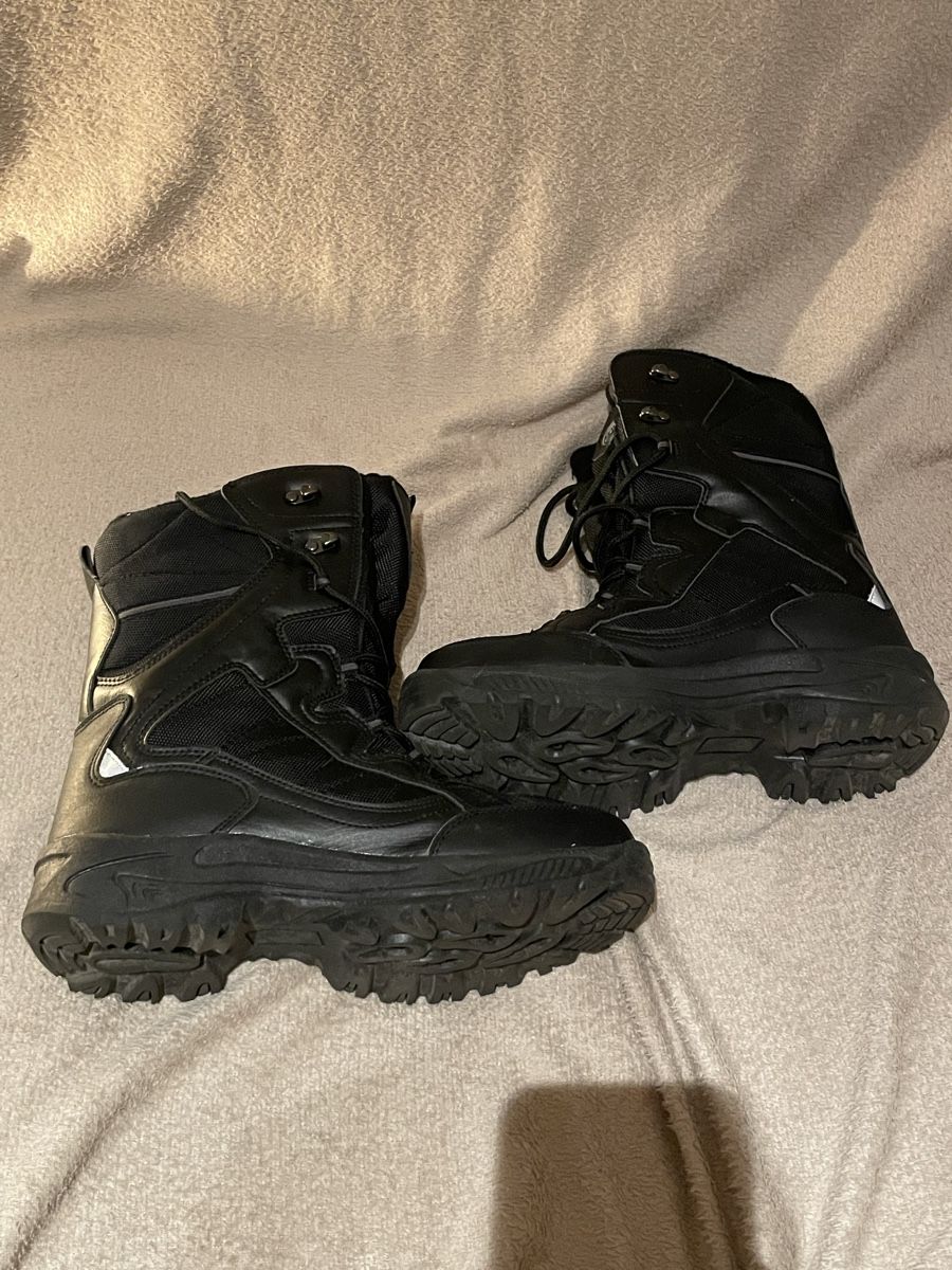 Scarpe da uomo: Adventuridge Winterstiefel Grösse 41 – Usato da Niederwangen BE venduto da m_s13 1