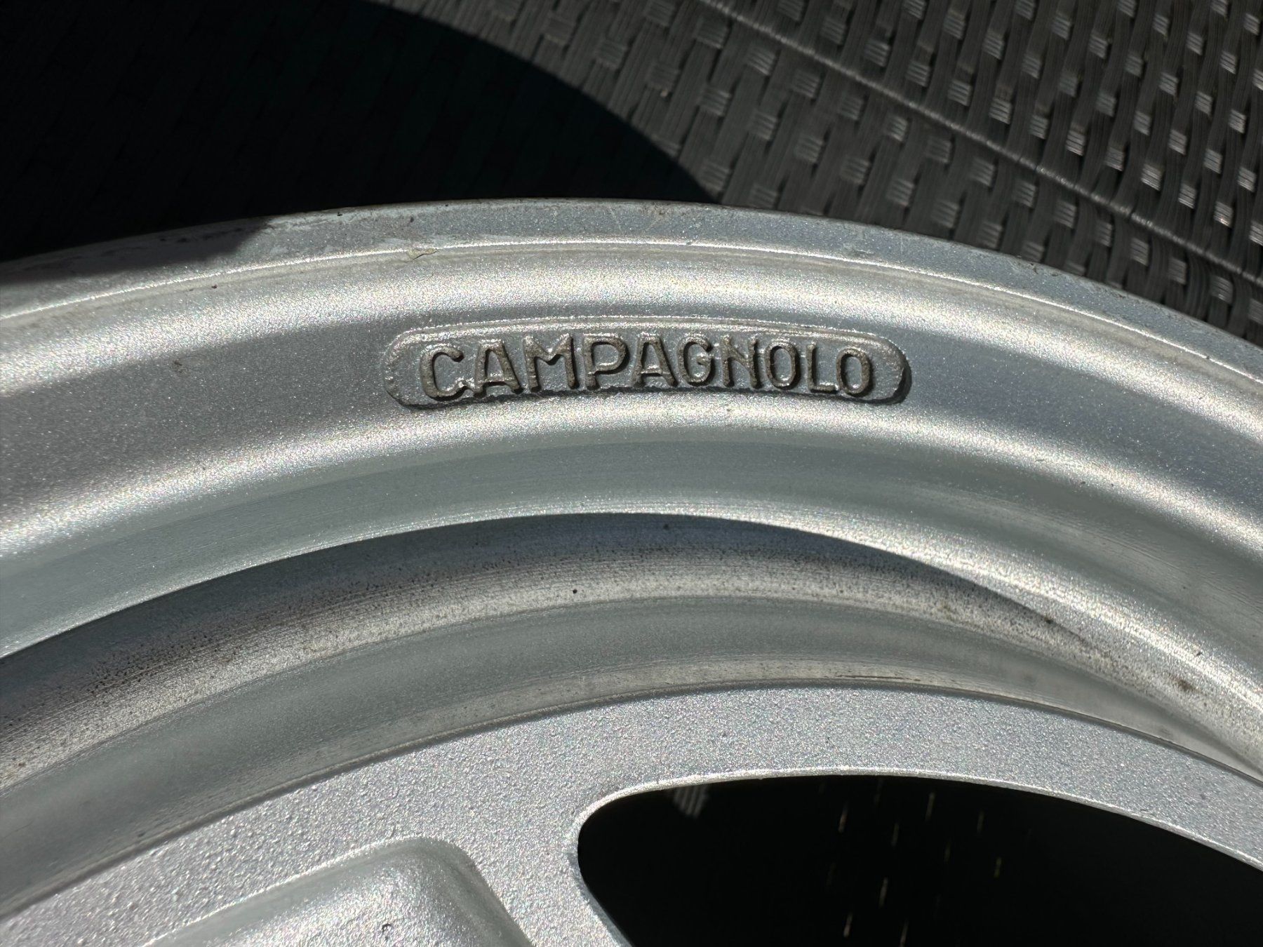 Alfa Romeo Automobili: Alfa Romeo Oldtimer Campagnolo Felgen – Usato da Unterkulm venduto da Manu1961 2