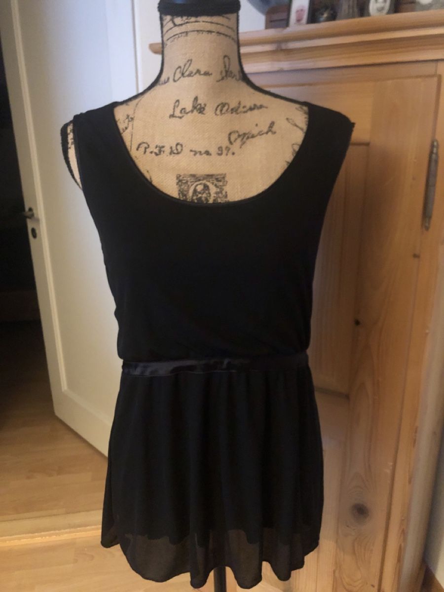 Top: Haut noire! – Usato da Biel/Bienne venduto da Lianumi 1