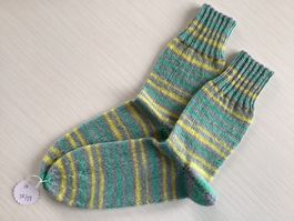 Handgestrickte Socken Gr. 38/39