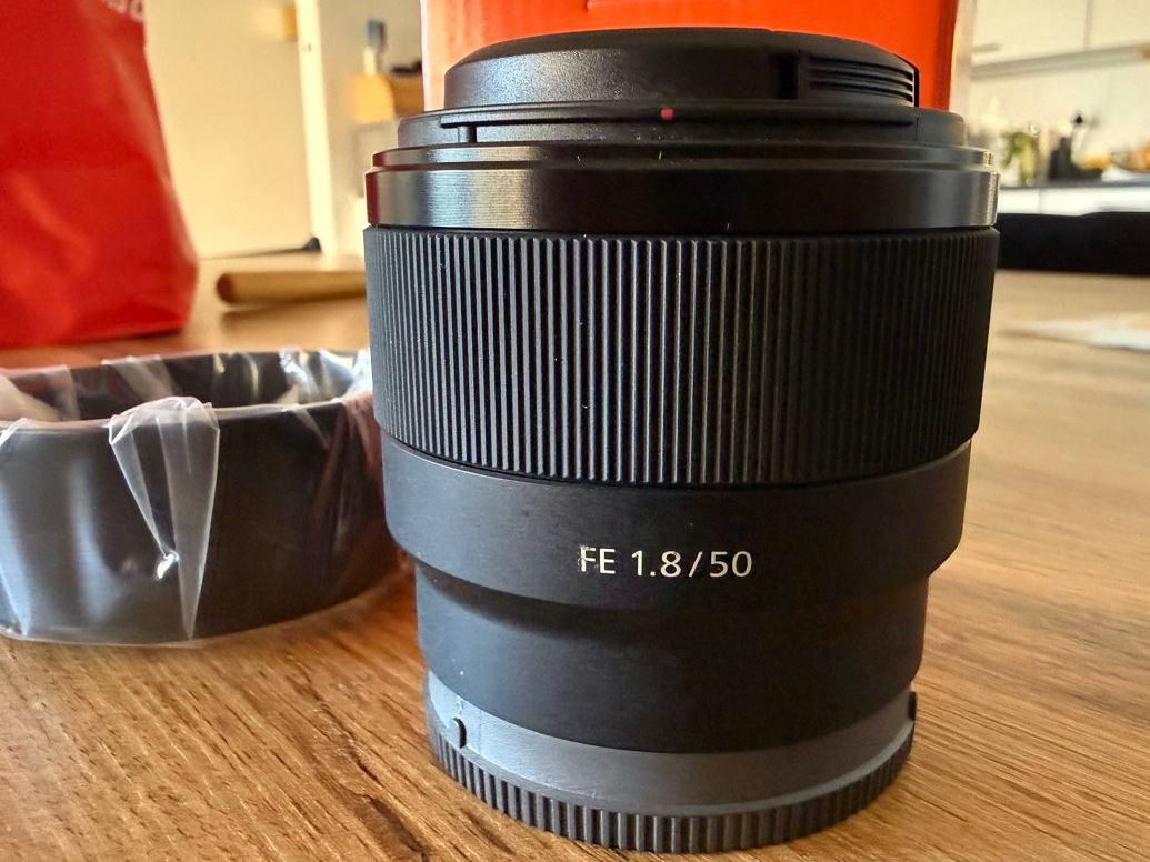 Sony Objektive: Sony E Mount 50mm f1.8 Full Frame (FE) – Gebraucht aus Brugg AG von muhimoe