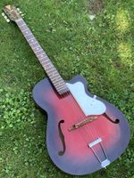 Gitarre „EKO“ 100 (60er Jahre) mit Tasche 