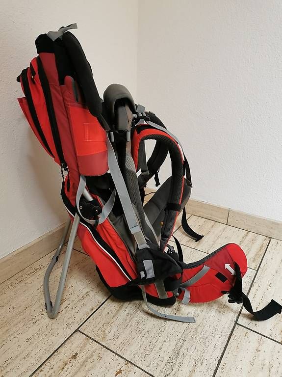 Marsupi portabebè: Jack Wolfskin Kinder Trage Rucksack  – Usato da St. Gallen venduto da Benefit02