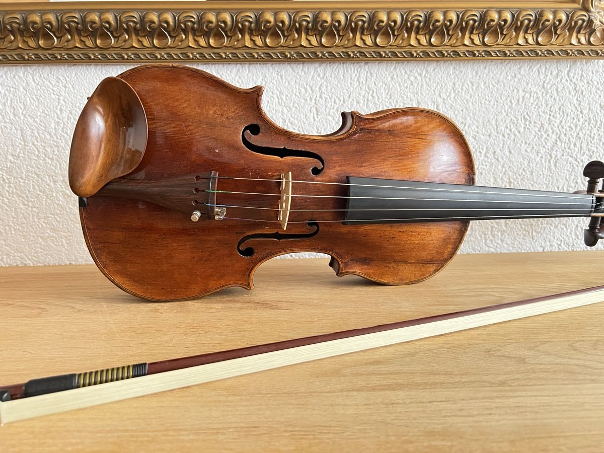 Strumenti musicali: TIRIOT Mirecourt violon 4/4 – Usato da Bassecourt venduto da 59.00chf