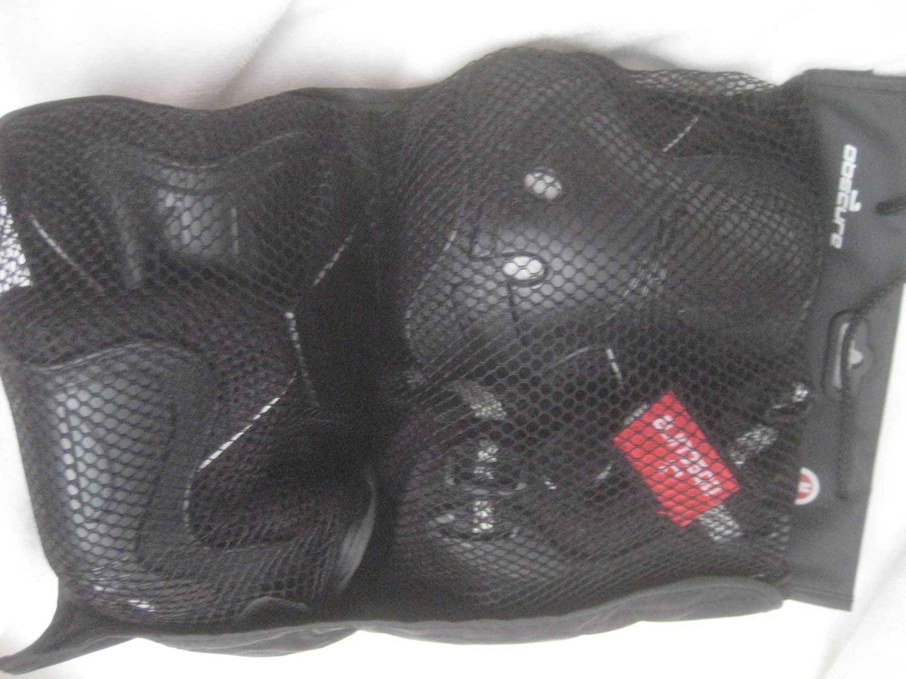 Skateboards: SKATEBOARD   SCHUTZ KLEIDUNG – Usato da Uster venduto da flocke1 2