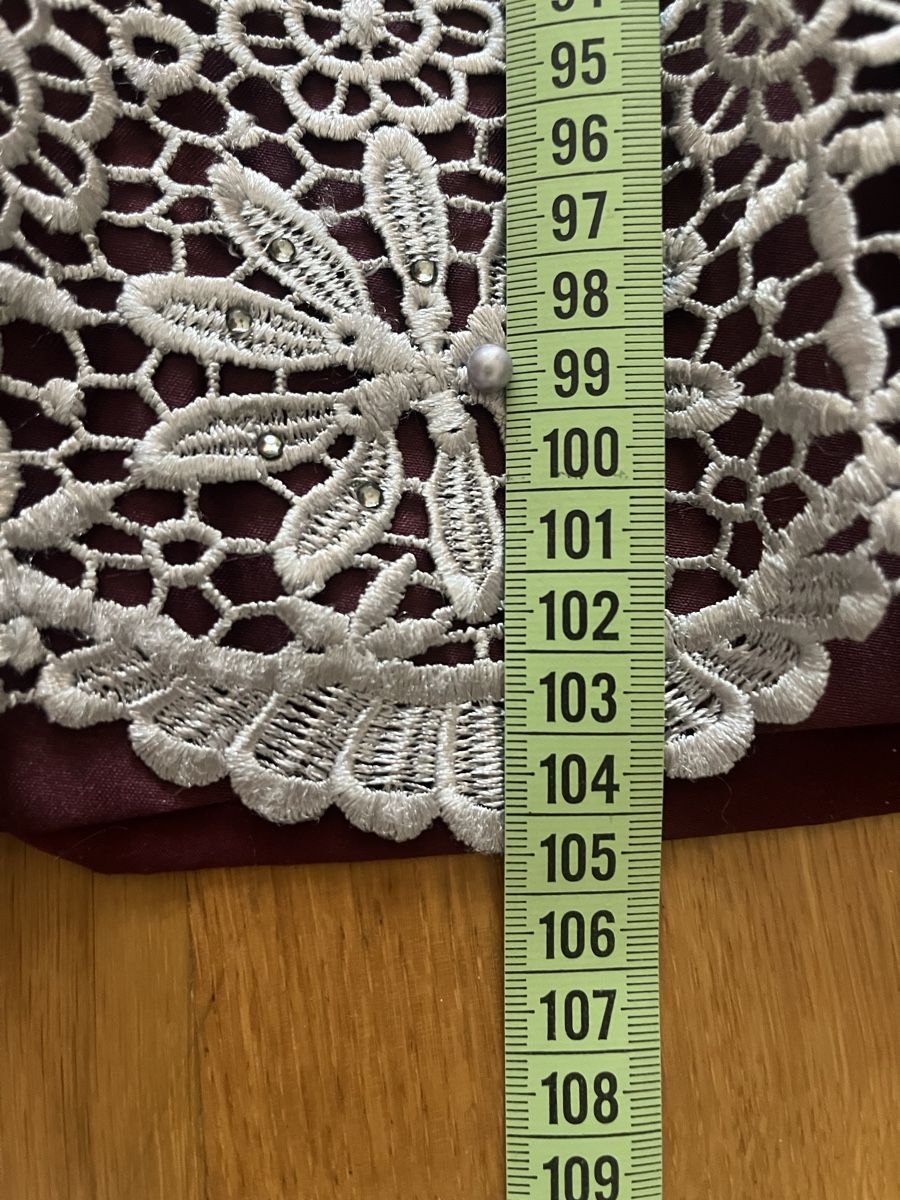 Vestiti: Dirndl Weinrot-Silber – Usato da Luzern venduto da ladaina 5