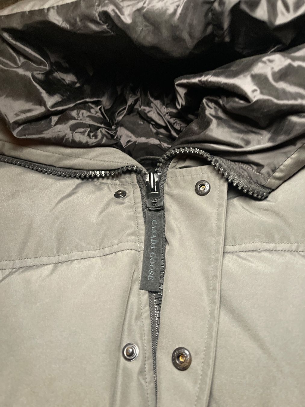 Giacche: Canad@ goose Jacke Grau Grösse M – Usato da Lausen venduto da hel_w7yt 2