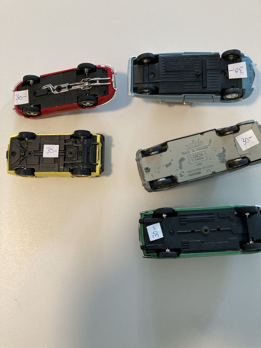 Modellini d'auto: Voiture – Usato da Poliez-Pittet venduto da dav_h8tl 1