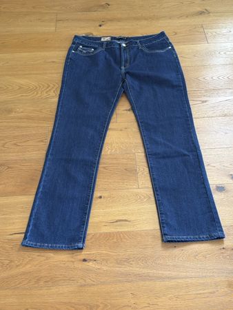 Jeans, neu und Ungetragen. Marke Vavell 