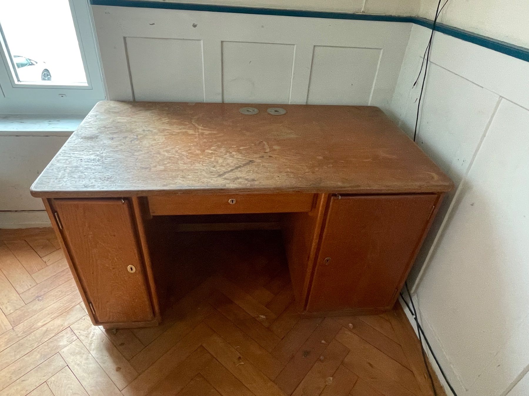 Schreibtische: Alter Schreibtisch – Gebraucht aus Zürich von Fumitoun 1